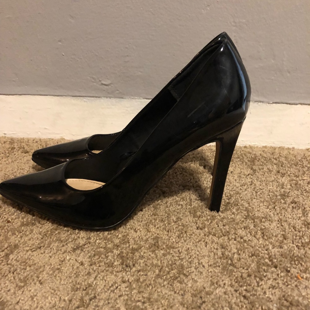 Forever 21 size 7.5 black heels! Only worn once!